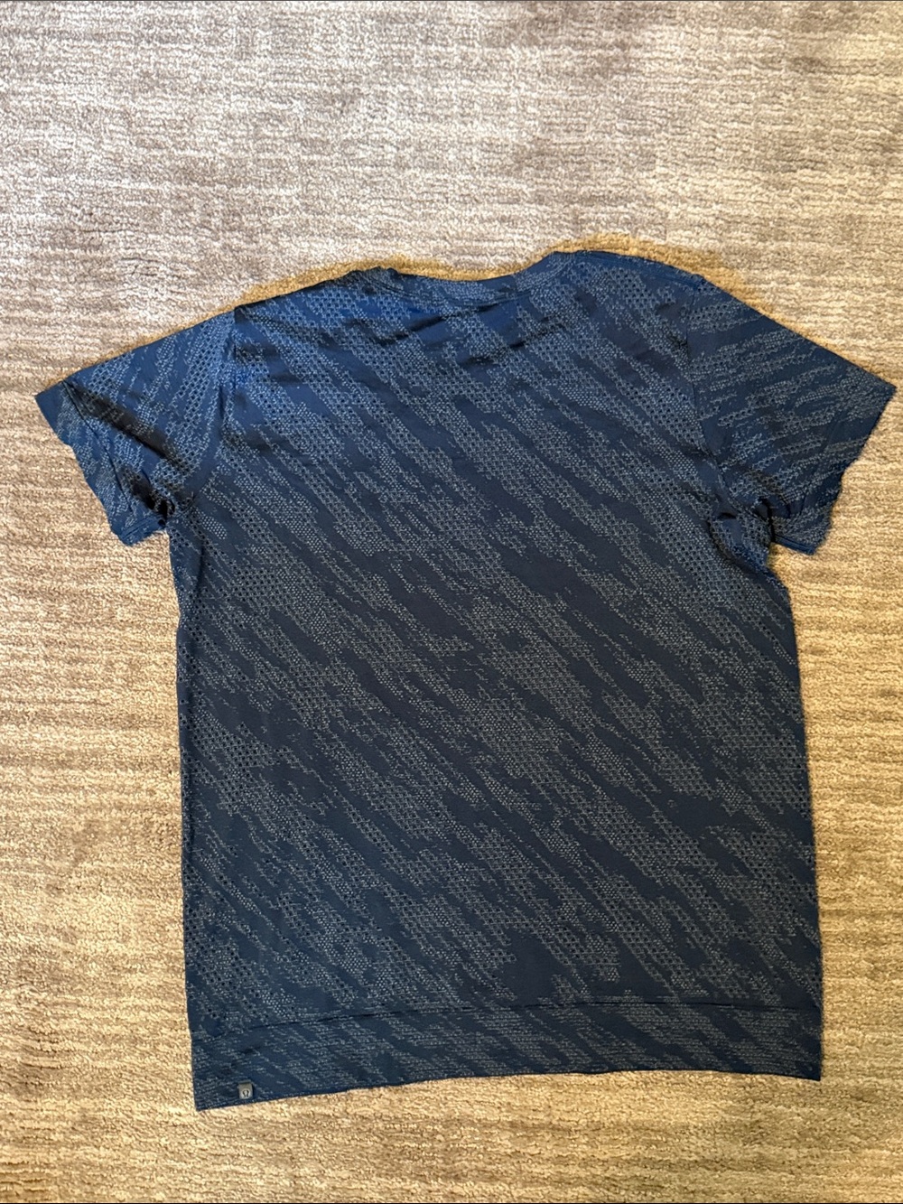 Lululemon Running tee - Picture 4 of 4